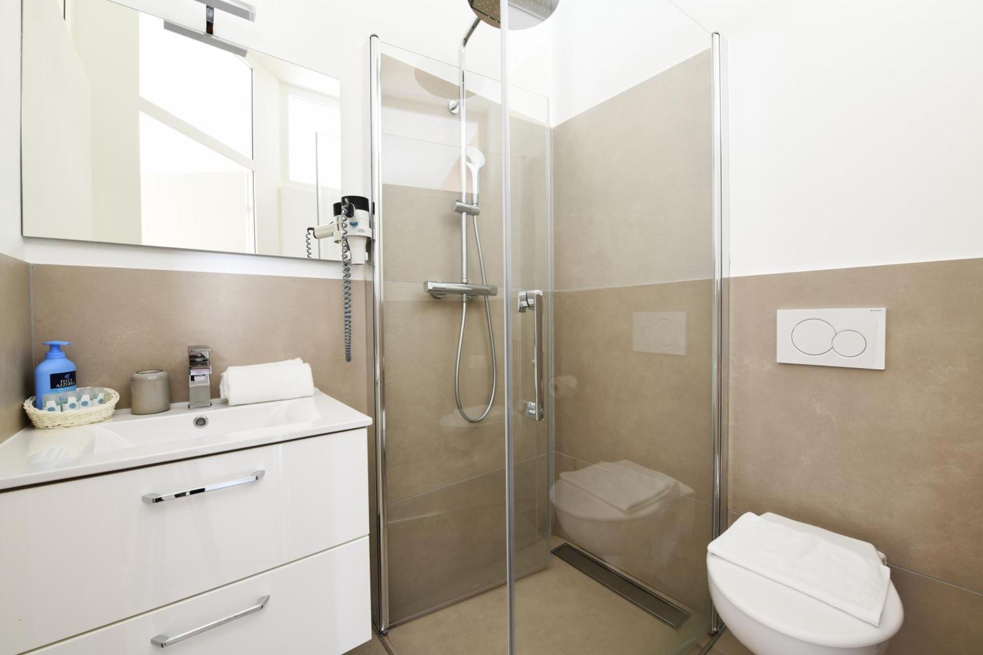 7Rooms - Self Check-In 24H Free Parking Losone Exterior foto